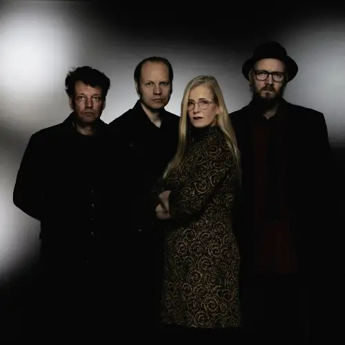 The Outer Sonics / Dance a Little Light