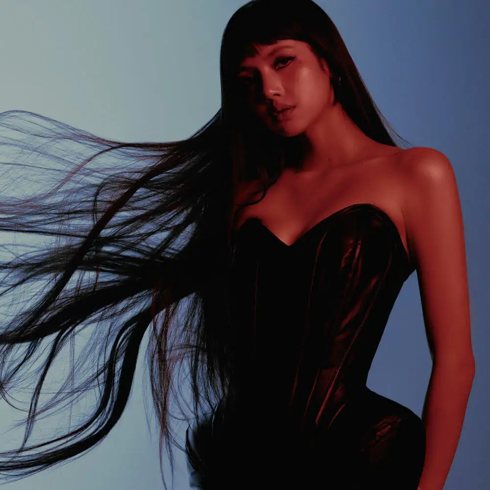 Lisa / PRESS PLAY